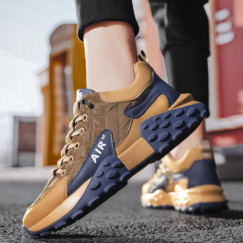 Sport- och fritidsskor med halkfri plattform 